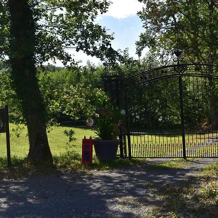 Chateau Roquehort Avec Ev Recharge Point 22Kw Monein Exterior foto