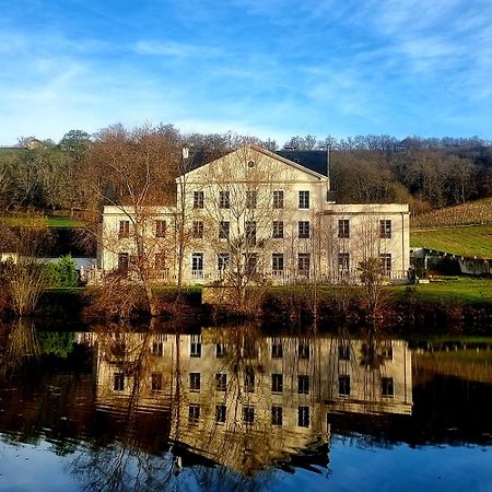Chateau Roquehort Avec Ev Recharge Point 22Kw Monein Exterior foto