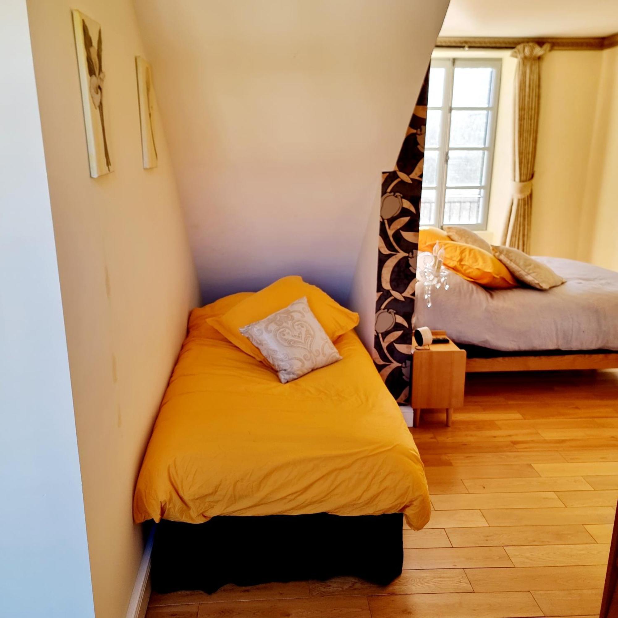 Chateau Roquehort Avec Ev Recharge Point 22Kw Monein Zimmer foto